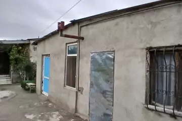 Satılır Həyət Evi Buzovnada