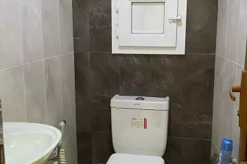 Satılır Köhnə Tikili 8-ci Kilometrdə