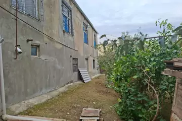 Satılır Həyət Evi Masazırda 