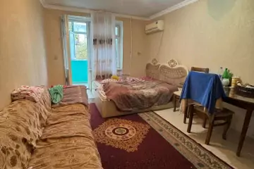 Satılır Köhnə Tikili Yasamalda