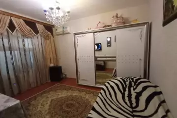 Satılır Həyət Evi əmircanda 