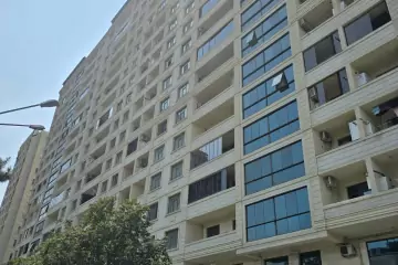 Satılır Yeni Tikili Heydər əliyev Mərkəzində