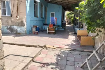 Satılır Həyət Evi əmircanda
