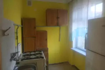 Aylıq Kirayə Köhnə Tikili 8-ci Mikrorayonda