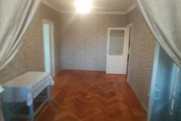 Aylıq Kirayə Köhnə Tikili 8-ci Mikrorayonda 