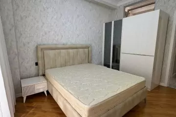 Aylıq Kirayə Köhnə Tikili Ağ şəhər Kompleksində