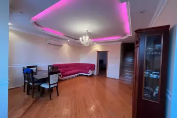 Satılır Bağ Evi Novxanıda
