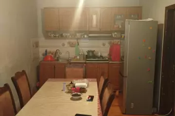 Satılır Həyət Evi Bakıda