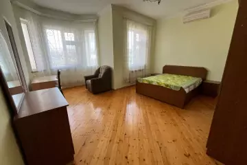 Satılır Bağ Evi Novxanıda