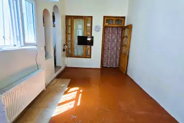 Satılır Həyət Evi Keşlədə