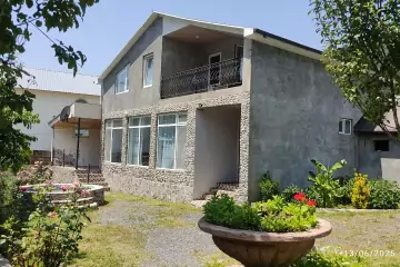 Günlük Kirayə Həyət Evi Qax Rayonunda