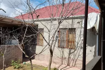 Satılır Həyət Evi Bakıda 