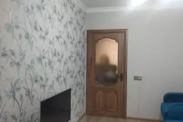 Satılır Köhnə Tikili 9-cu Mikrorayonda