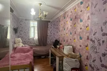 Satılır Köhnə Tikili Elmler Akademiyasıda