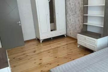 Satılır Bağ Evi Buzovnada