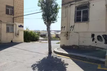 Satılır Köhnə Tikili Lökbatanda