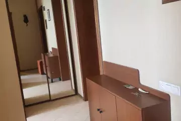 Satılır Köhnə Tikili Elmler Akademiyasıda