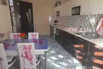 Satılır Həyət Evi Kürdəxanıda