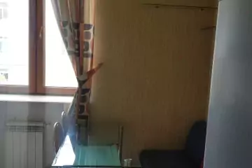 Satılır Köhnə Tikili Elmler Akademiyasıda