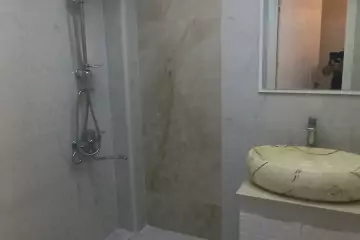 Satılır Köhnə Tikili İzmir Parkı