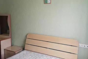 Satılır Köhnə Tikili Elmler Akademiyasıda