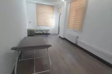 Aylıq Kirayə Ofis Beşmərtəbədə