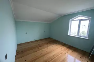 Satılır Bağ Evi Buzovnada 