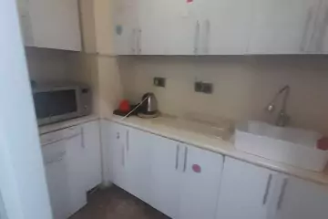 Aylıq Kirayə Ofis Beşmərtəbədə