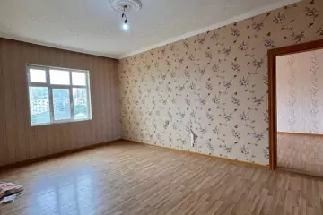 Satılır Köhnə Tikili Bakı Kinoteatrıda