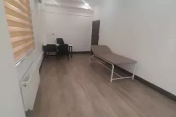 Aylıq Kirayə Ofis Beşmərtəbədə 