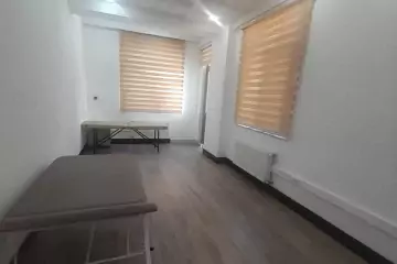Aylıq Kirayə Ofis Beşmərtəbədə
