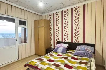 Satılır Köhnə Tikili Bakı Kinoteatrıda