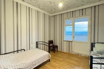 Satılır Köhnə Tikili Bakı Kinoteatrıda