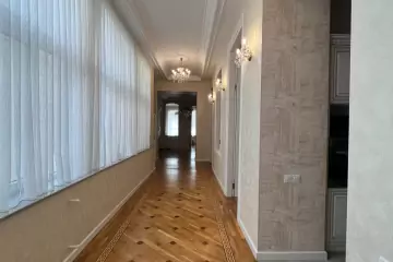 Aylıq Kirayə Köhnə Tikili Mərkəzdə