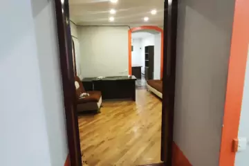 Aylıq Kirayə Ofis İçərişəhərdə