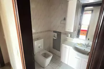 Satılır Yeni Tikili Elmler Akademiyasıda