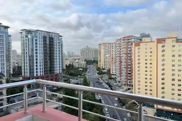 Satılır Yeni Tikili Elmler Akademiyasıda 
