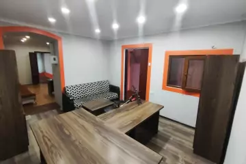 Aylıq Kirayə Ofis İçərişəhərdə 