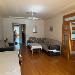 Satılır 3 otaqlı Köhnə Tikili 98 m², Montin