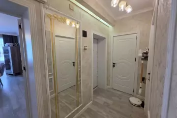 Satılır Köhnə Tikili Bakıxanovda