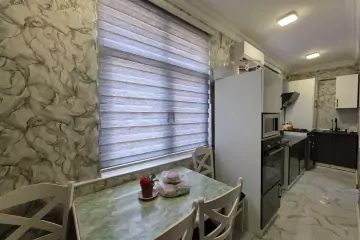 Satılır Köhnə Tikili Bakıxanovda