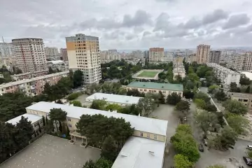 Satılır Yeni Tikili 4-cü Mikrorayonda