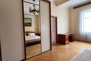 Aylıq Kirayə Yeni Tikili Mərkəzdə