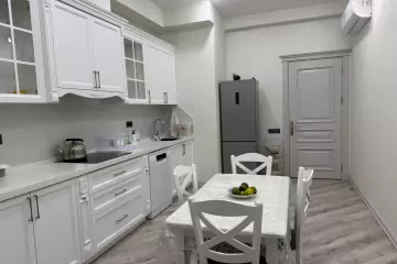 Aylıq Kirayə Yeni Tikili Ağ şəhər Kompleksində