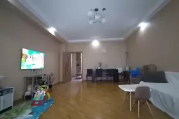 Satılır Yeni Tikili Beşmərtəbədə