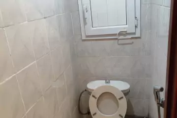 Satılır Köhnə Tikili 4-cü Mikrorayonda