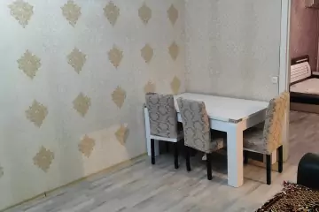 Satılır Köhnə Tikili 4-cü Mikrorayonda