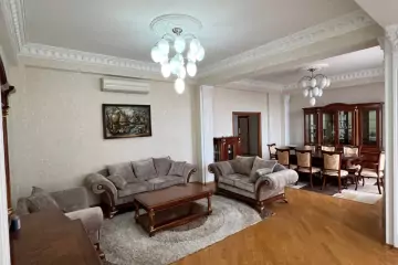 Aylıq Kirayə Yeni Tikili Mərkəzdə
