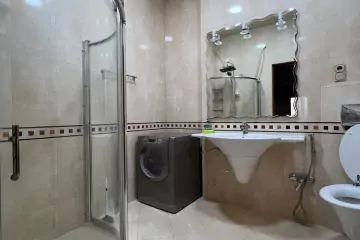 Aylıq Kirayə Yeni Tikili Mərkəzdə