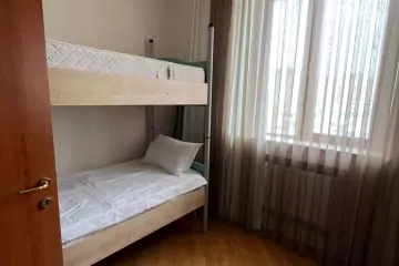 Aylıq Kirayə Yeni Tikili Mərkəzdə